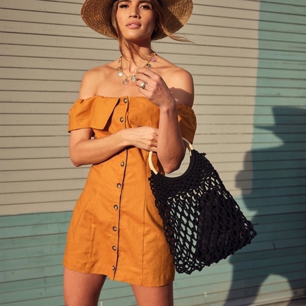 Express Rocky Barnes Linen mini dress Perfect for fall